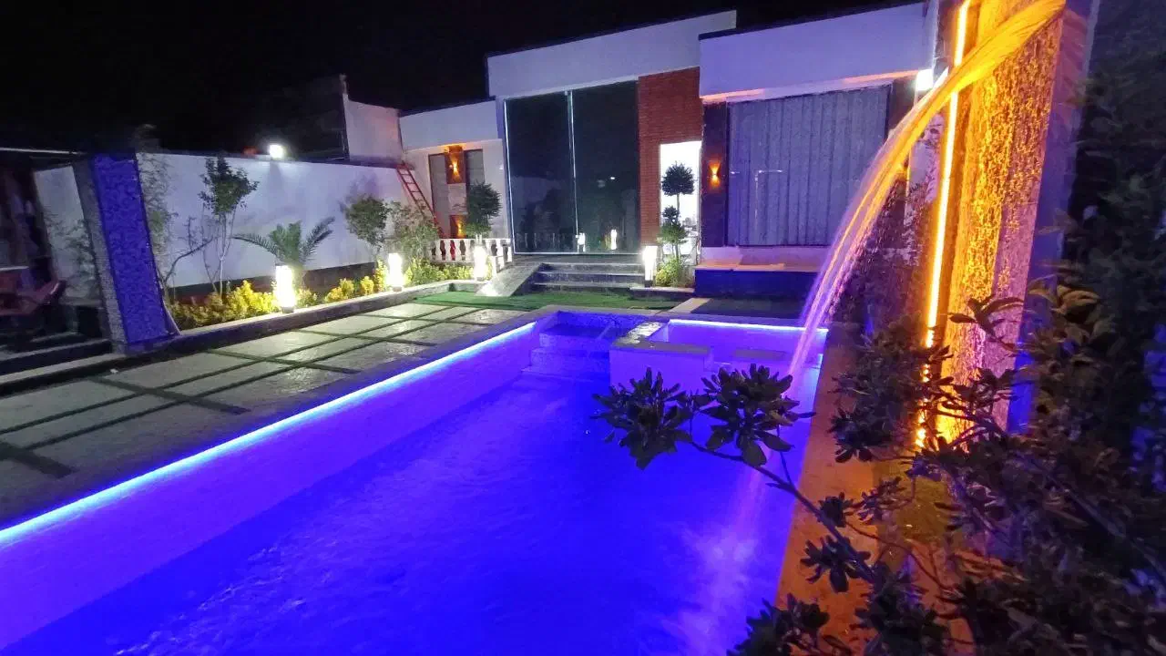 اجاره کرایه ویلا از مالک استخردار آبگرم|اجارهٔ کوتاهمدت ویلا و باغ|تهران, دریاچه شهدای خلیج فارس|دیوار