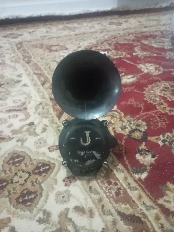 جابجایی|سازهای بادی|مشهد, پنجتن|دیوار