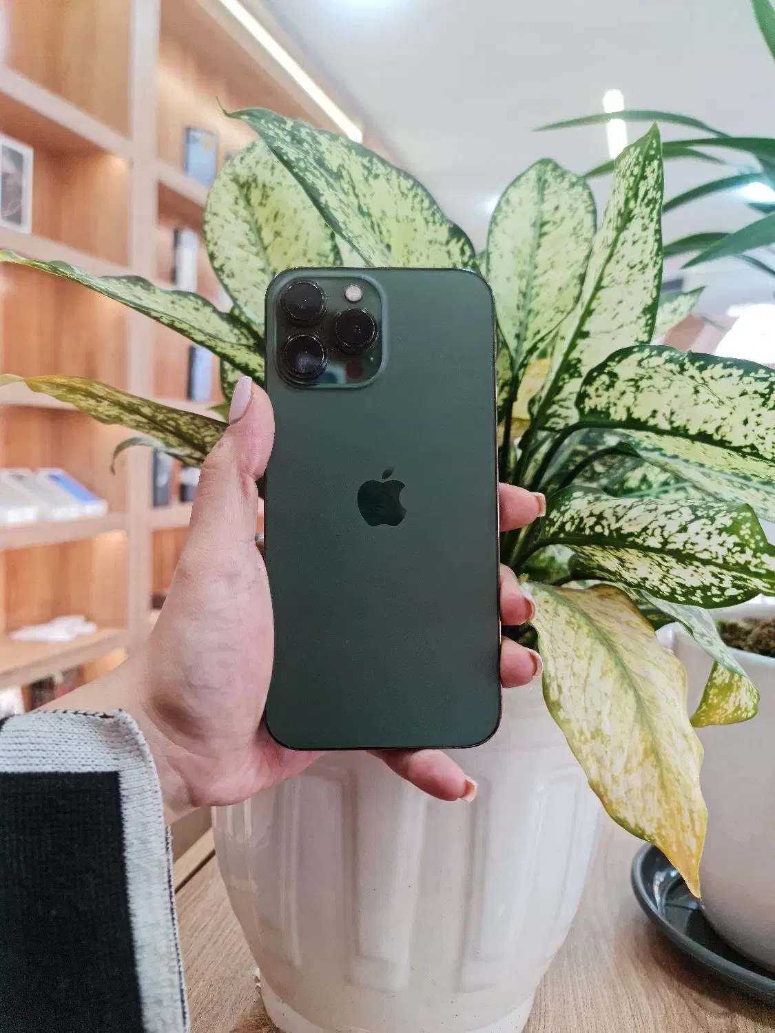 ایفون۱۳پرومکس بدون نقطه رنگ سبز phone13promax|موبایل|تهران, تهرانپارس غربی|دیوار