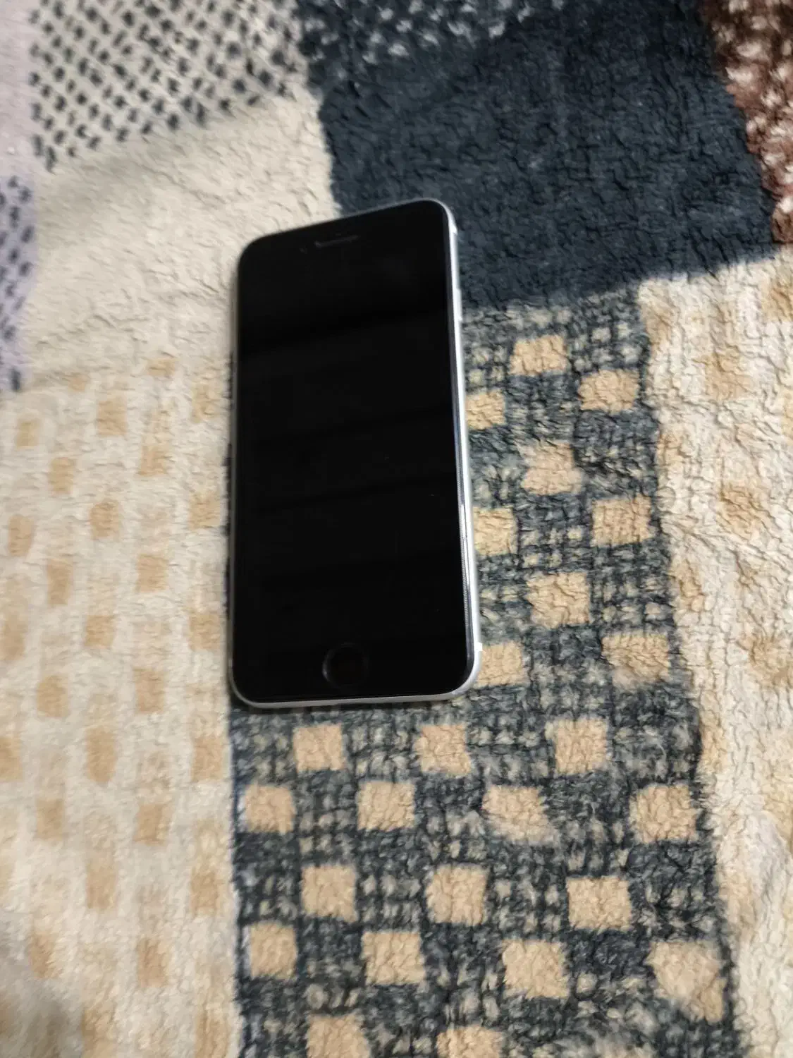 گوشی IPhone se2020|موبایل|اصفهان, شاهزاده ابراهیم|دیوار