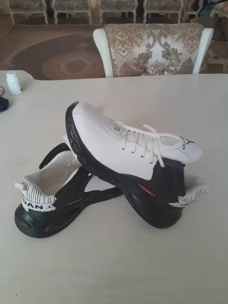 کتونی نو درجه ۱سایز۴۳|کیف، کفش، کمربند|اراک, |دیوار