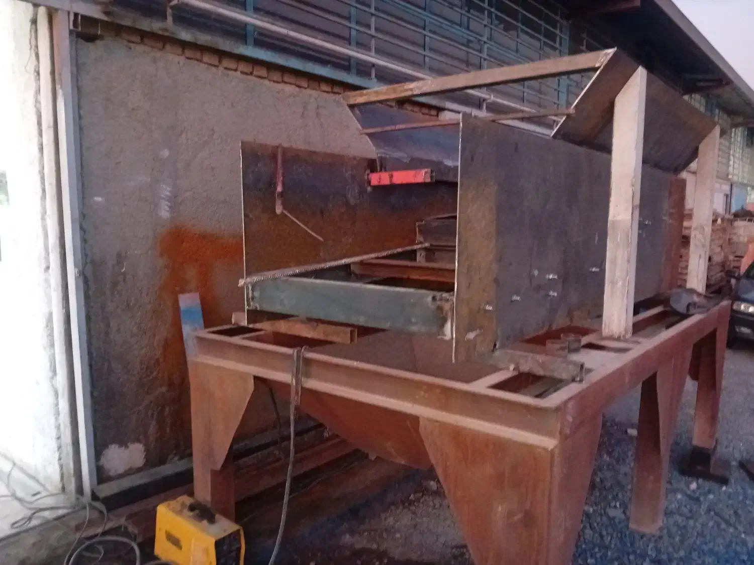 سرند فیدر|ماشینآلات صنعتی|رباطکریم, رباطکریم|دیوار