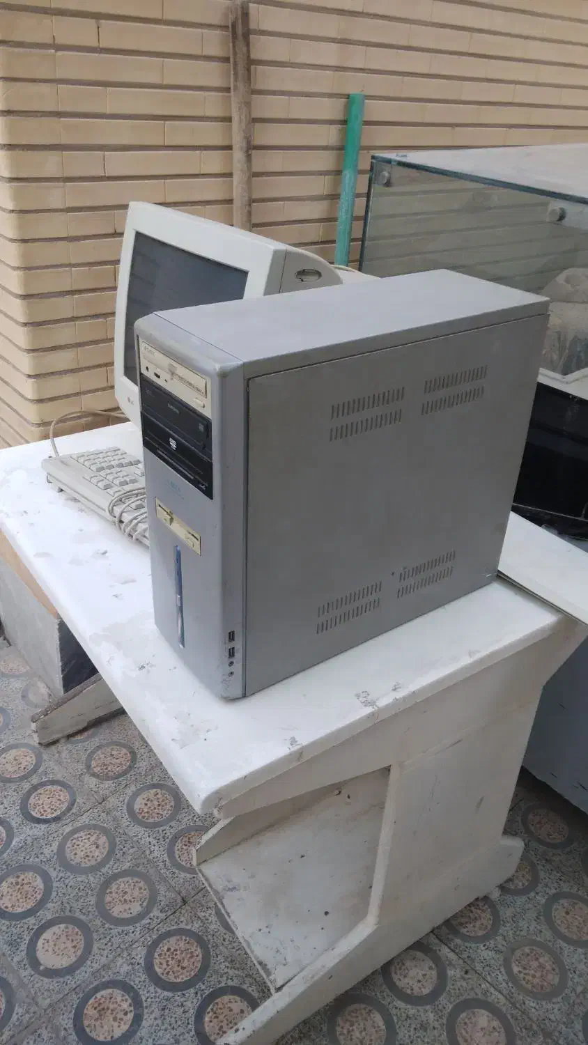 کامپیوتر(کیس کیبرد مانیتور )|رایانه رومیزی|خرمشهر, |دیوار