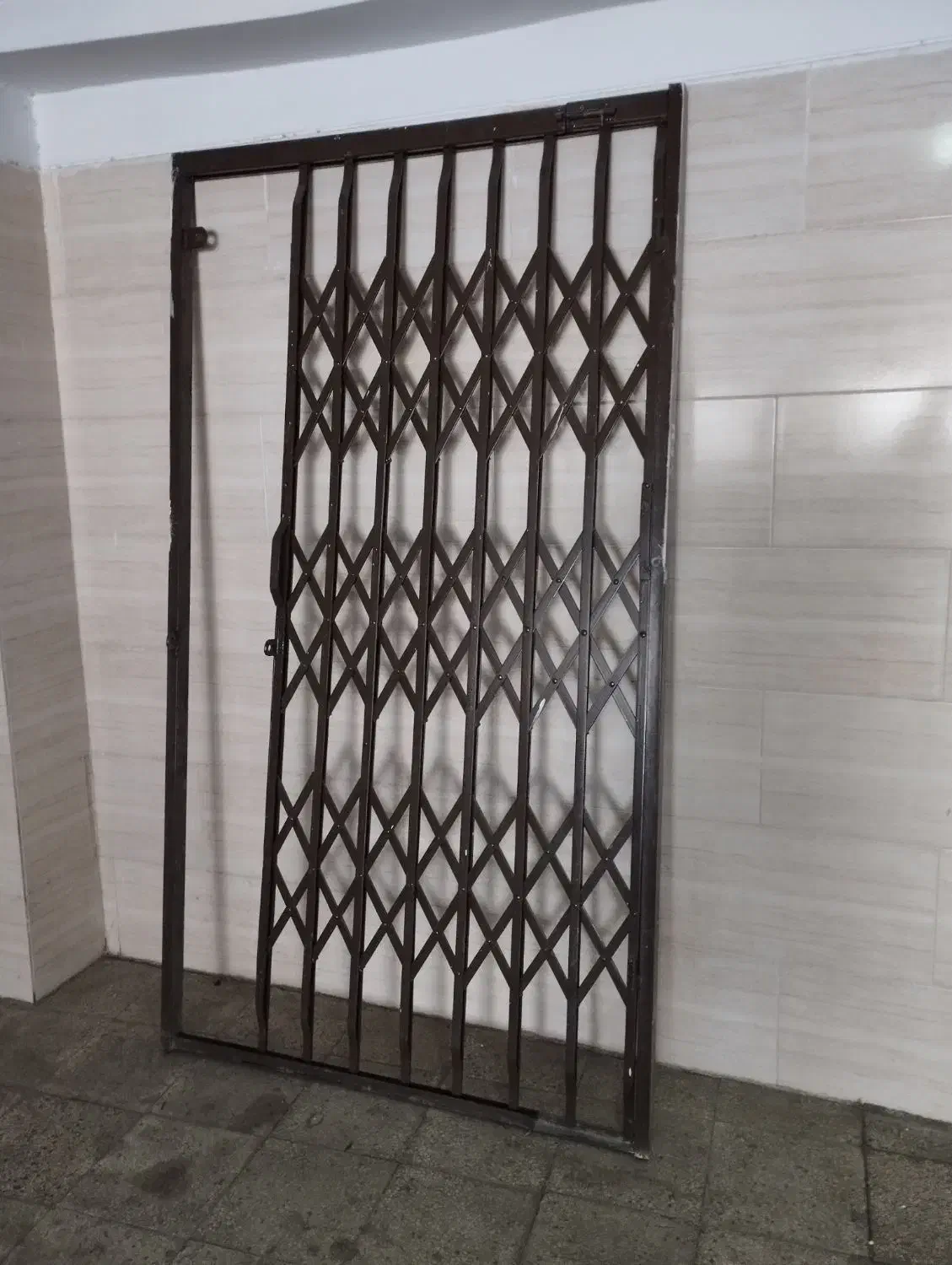 درب آگاردئونی و درب چوبی|مصالح و تجهیزات ساختمان|تهران, مولوی|دیوار