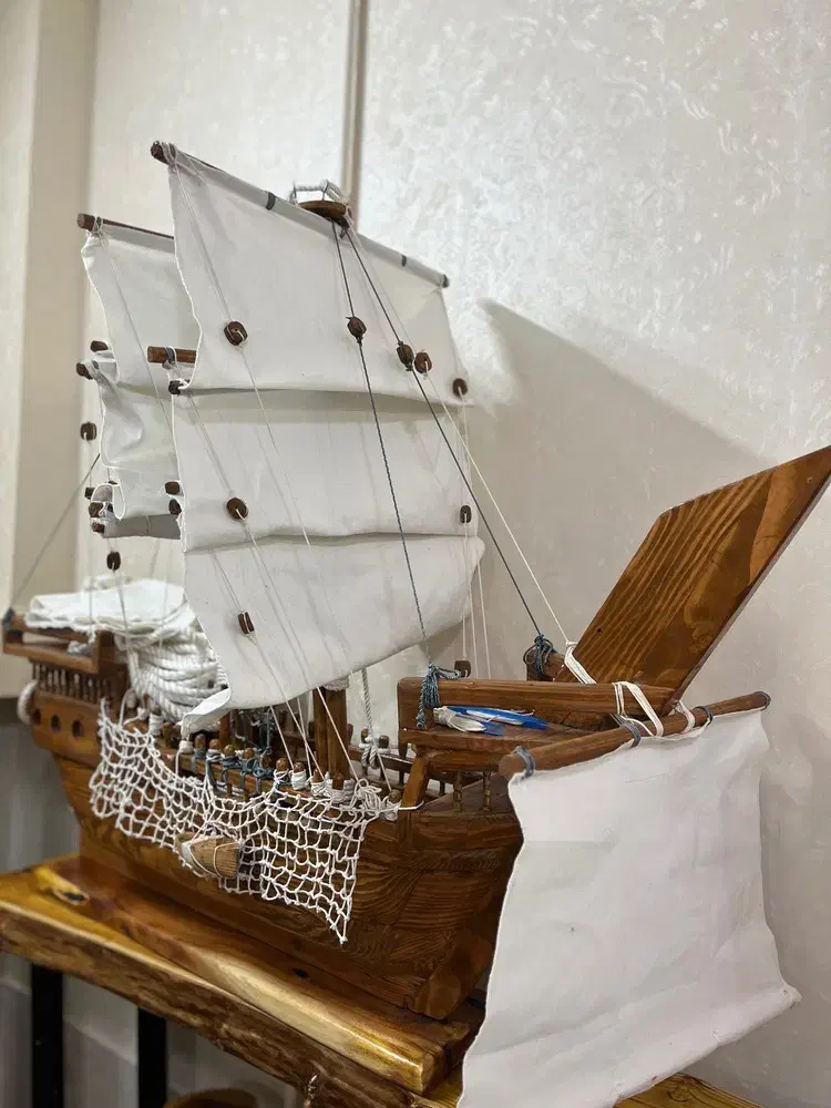 کشتی|مجسمه، تندیس، ماکت|بندر گناوه, |دیوار