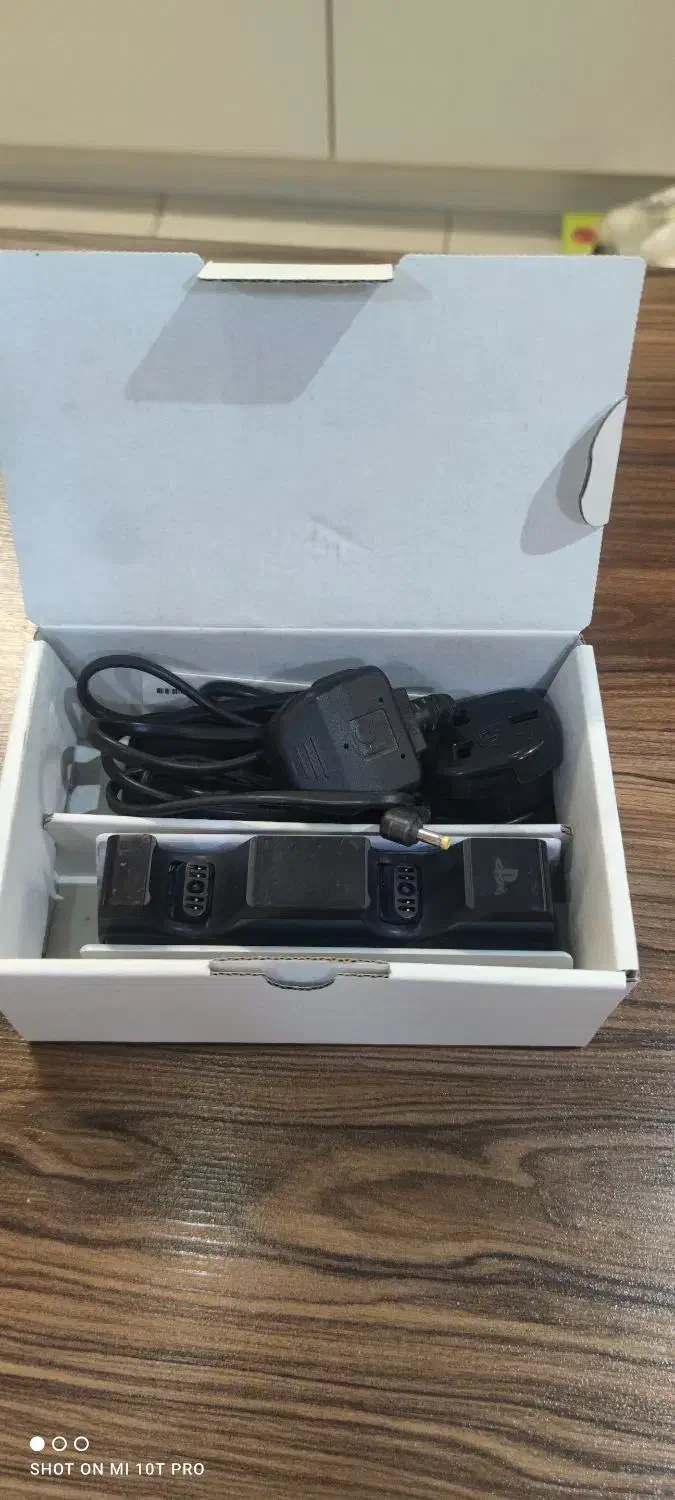 شارژر پلی استیشن ۵|کنسول، بازی ویدئویی و آنلاین|اصفهان, خانه اصفهان|دیوار