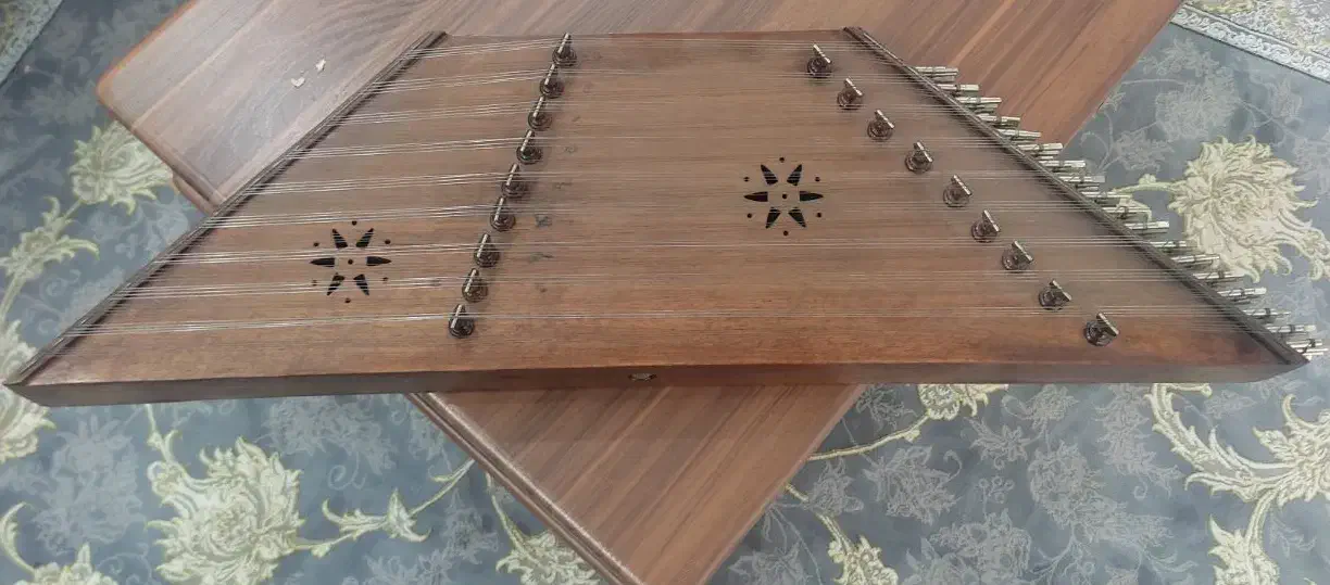 سنتور قدیمی اصل|سازهای سنتی|کوهدشت, |دیوار