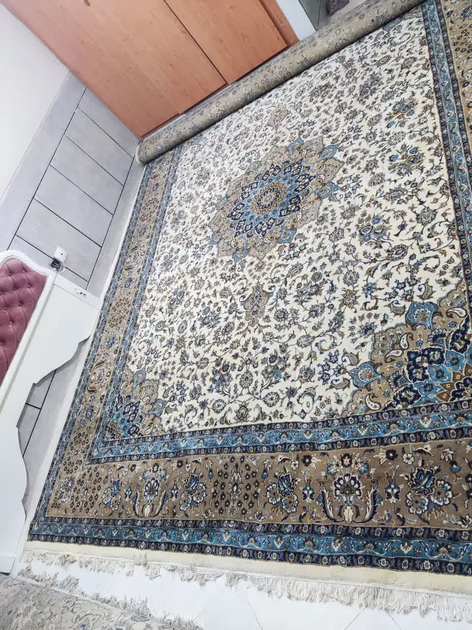 فرش ماشینی ۱۲متری لاشه دار|فرش|اصفهان, آفاران|دیوار