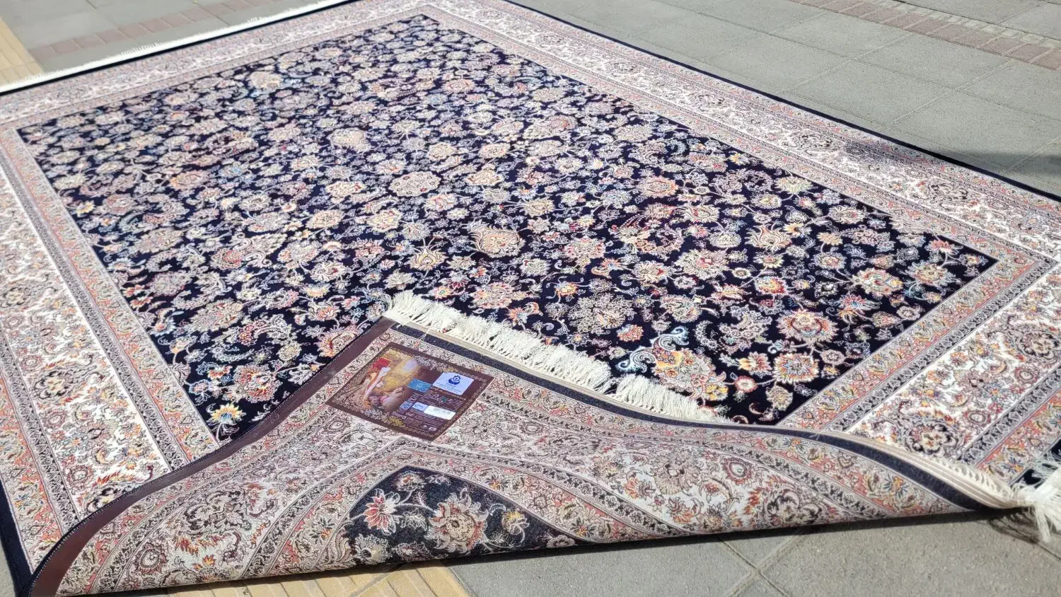 فرش ۹ متر سورمه ای|فرش|گلبهار, شهر جدید گلبهار|دیوار