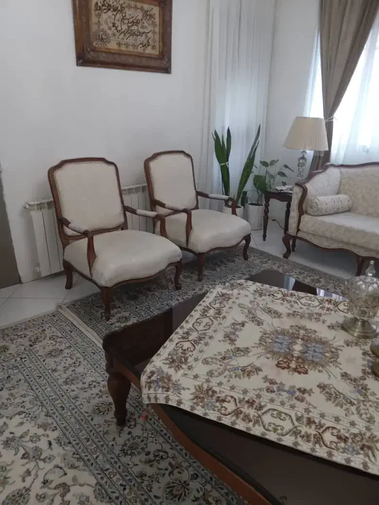 سرویس مبلمان کلاسیک|مبلمان خانگی و میز عسلی|تهران, مجیدآباد|دیوار