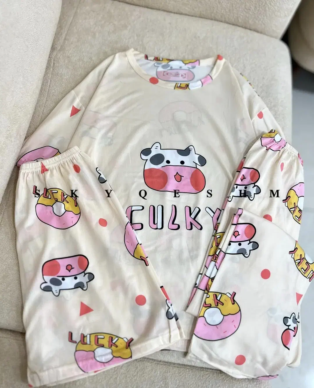 گالری آمیتیست|لباس|زابل, |دیوار