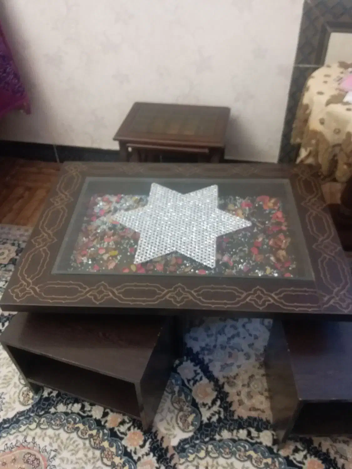 ۱عددجولو مبلی به فروش میرسد|مبلمان خانگی و میز عسلی|دورود, |دیوار