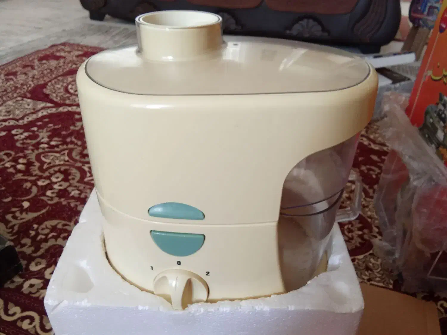آبمیوه گیری|آبمیوه‌گیر و آب‌مرکبات‌گیر|شاهین‌شهر, شهرک منازل چوبی|دیوار