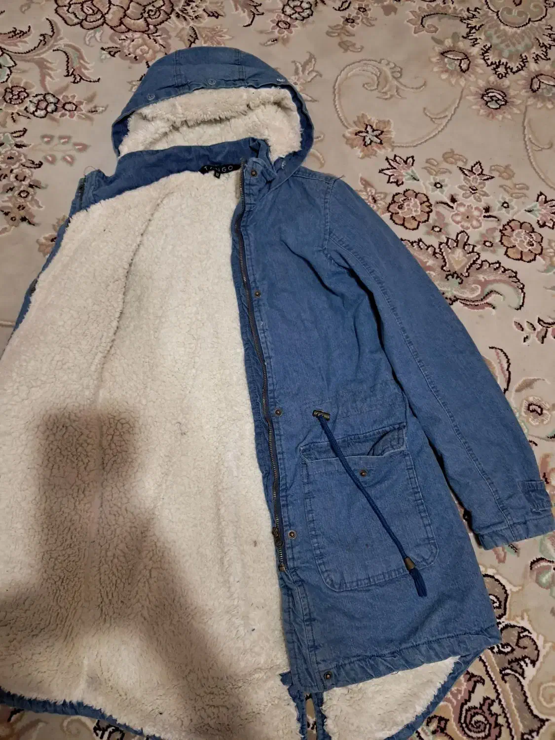 کاپشن کاملا سالم|لباس|بندرعباس, |دیوار