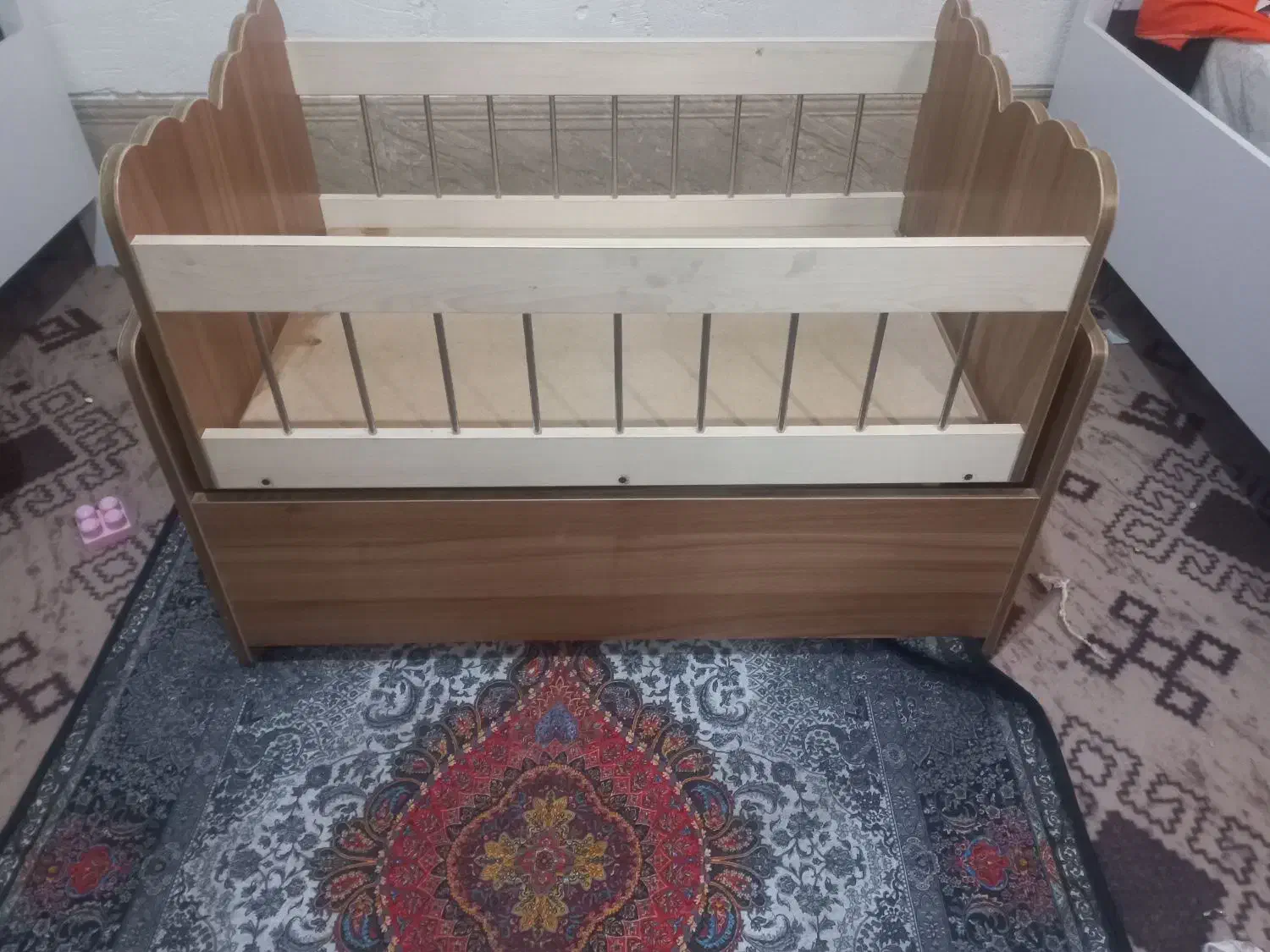 گهواره|تخت و سرویس خواب|فسا, |دیوار