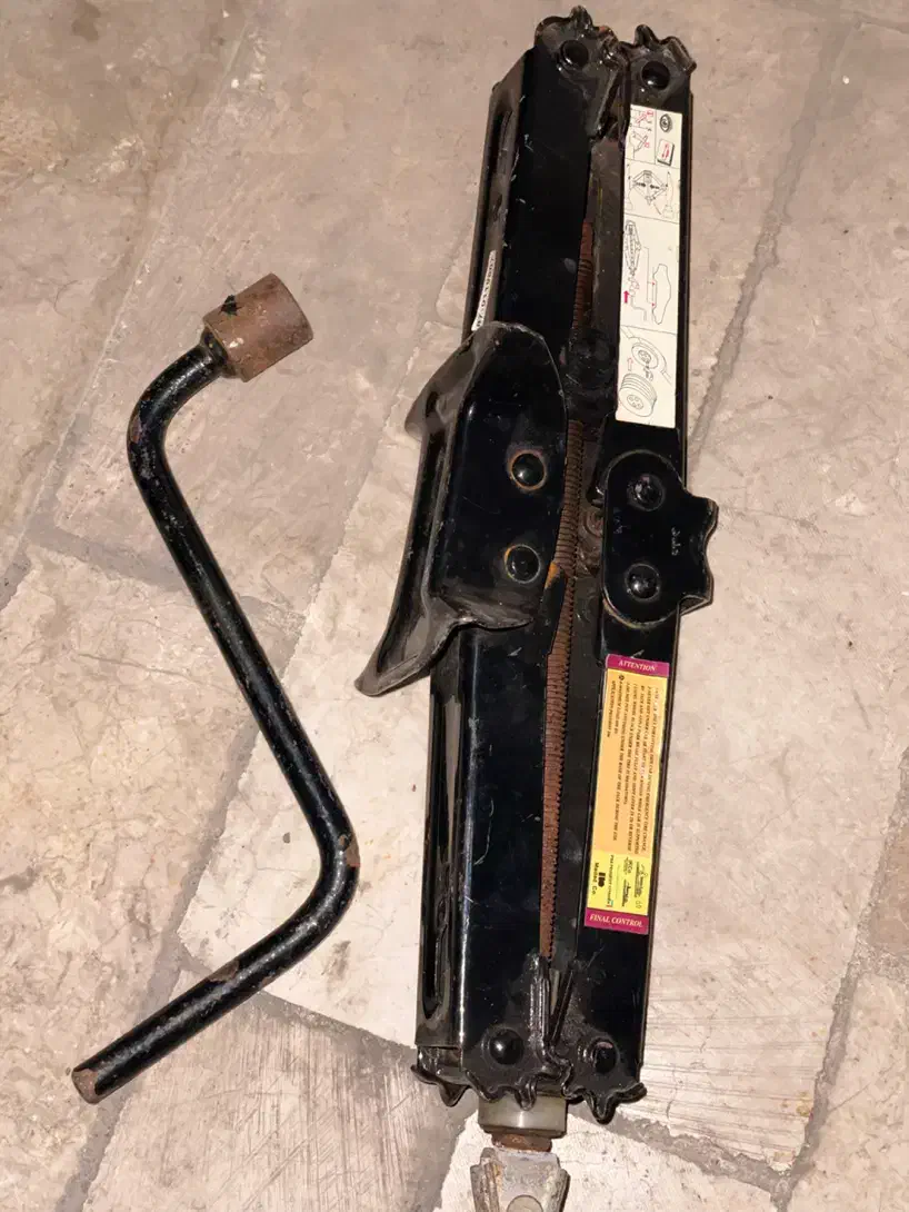 جک بالابر سواری|قطعات یدکی و لوازم جانبی|مشهد, چهارچشمه|دیوار