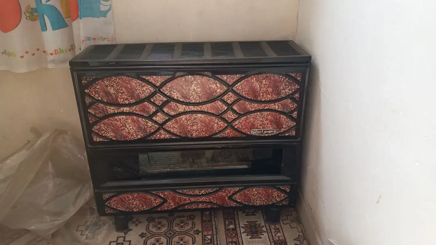 بخاری گازی سالم و در حد نو|بخاری، هیتر، شومینه|ملارد, |دیوار