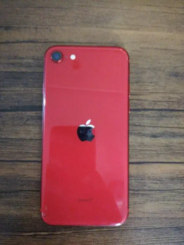 آیفون se 2020 رنگ قرمز|موبایل|مشهد, کارمندان دوم|دیوار