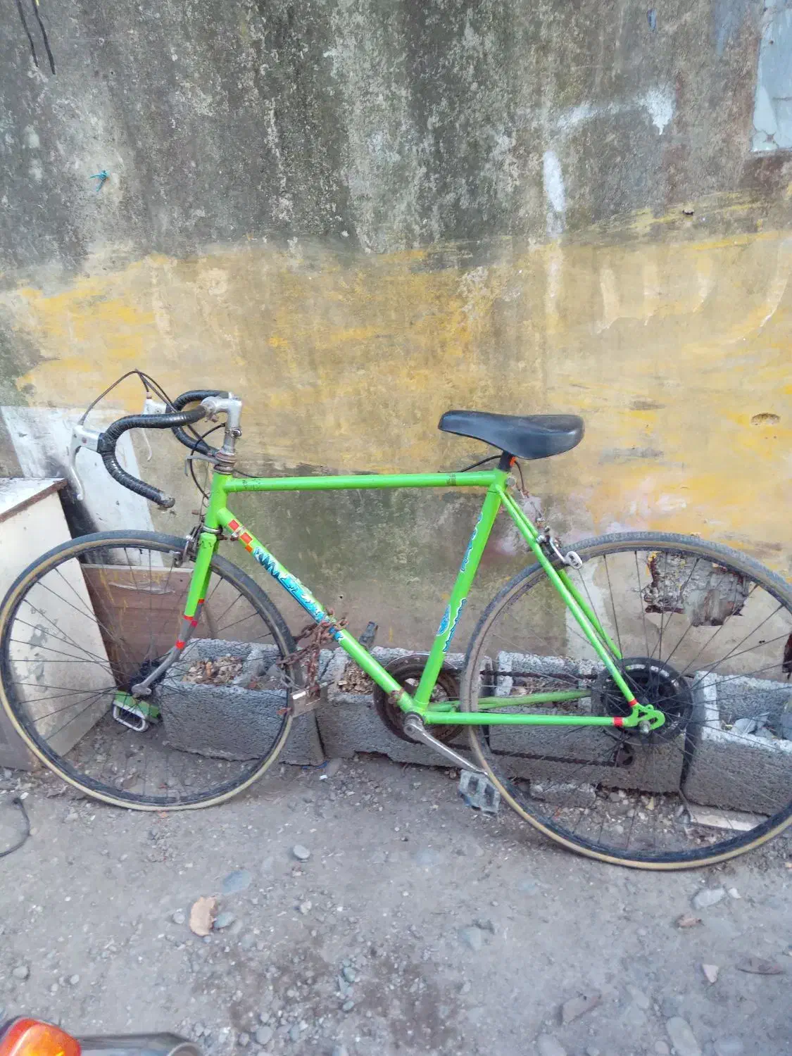 دوچرخه کورسی سالم و اماده دنده ایی قیمت مفت|دوچرخه، اسکیت، اسکوتر|رشت, بوسار|دیوار