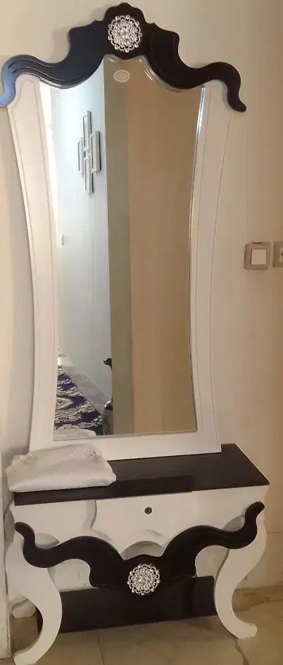 آینه قدی|آینه|قائن, |دیوار