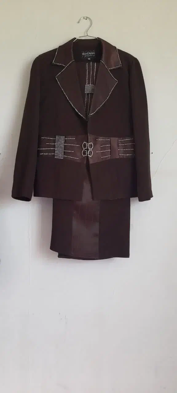 کت و دامن مجلسی|لباس|خزل, |دیوار