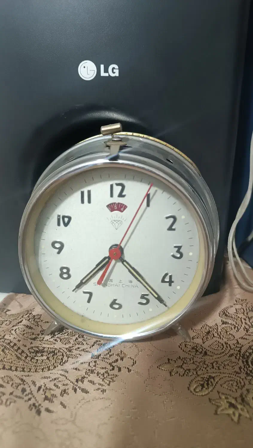 ساعت قدیمی سالم|ساعت دیواری و تزئینی|قرچک, داوود آباد|دیوار