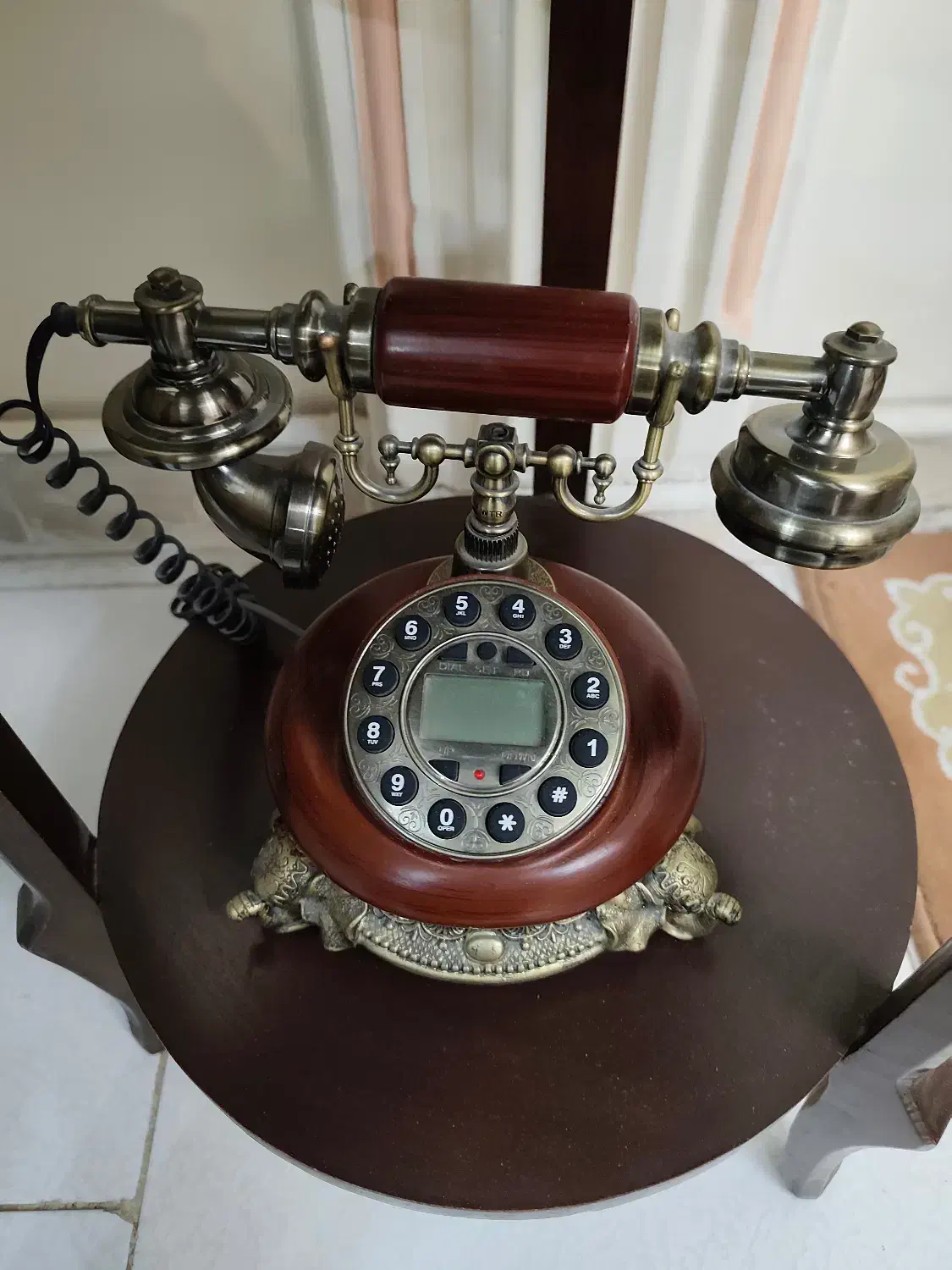 تلفن طرح قدیم|تلفن رومیزی|کرج, شاهینویلا|دیوار