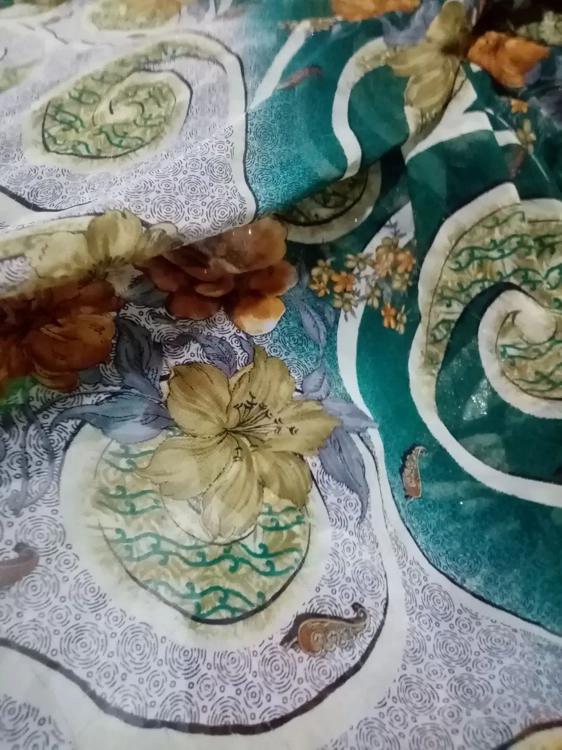 چادر مجلسی|لباس|خاش, |دیوار