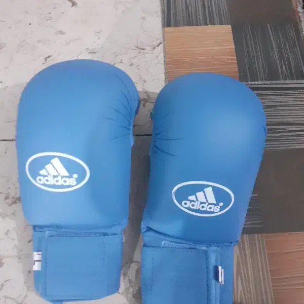 دسکش|تجهیزات ورزشی|میاندوآب, |دیوار