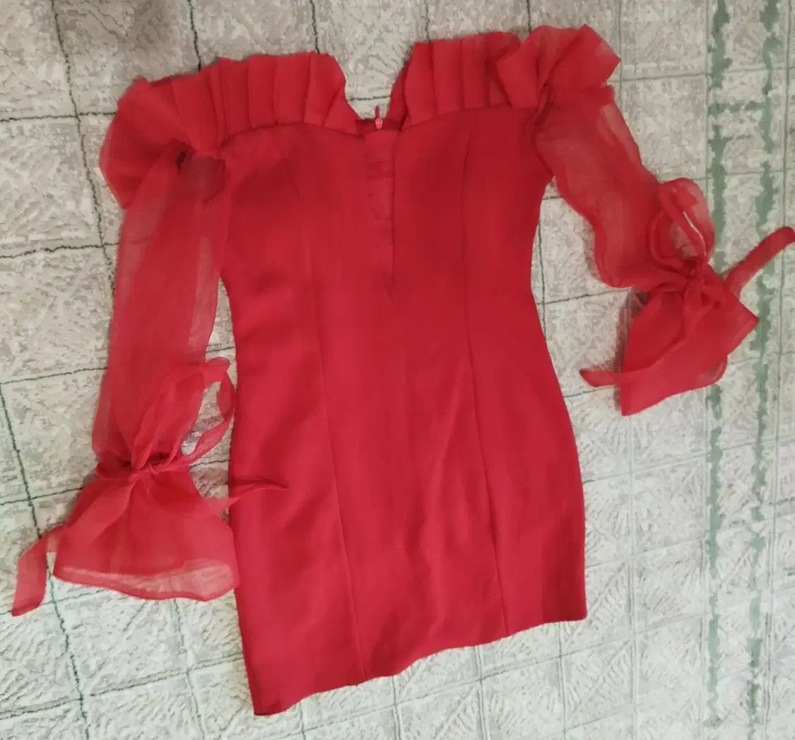 لباس مجلسی/پیرهن|لباس|الوند, |دیوار