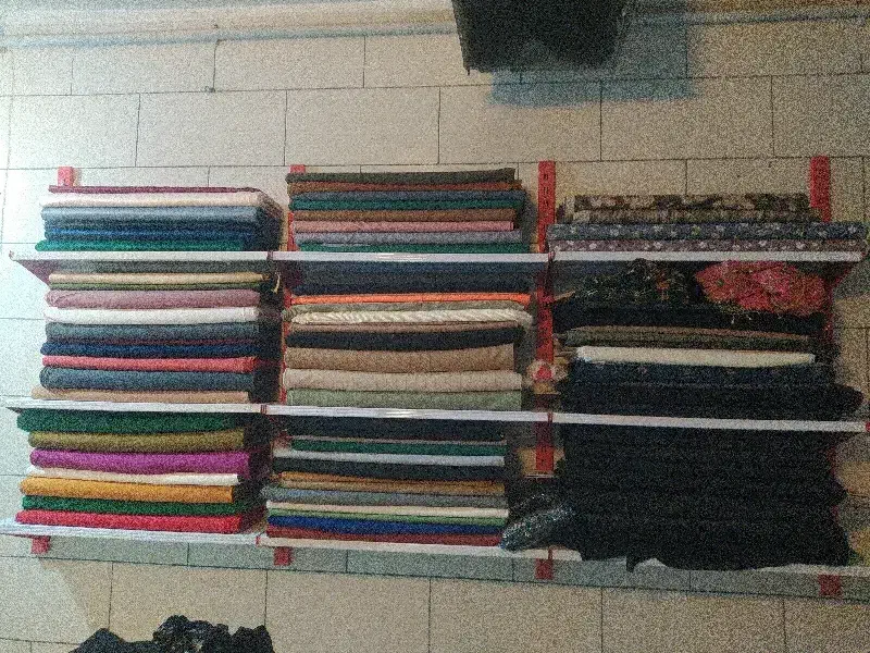 جهت واگذاری مانتو.کت .شلوار.کت مجلسی|لباس|کرمان, |دیوار