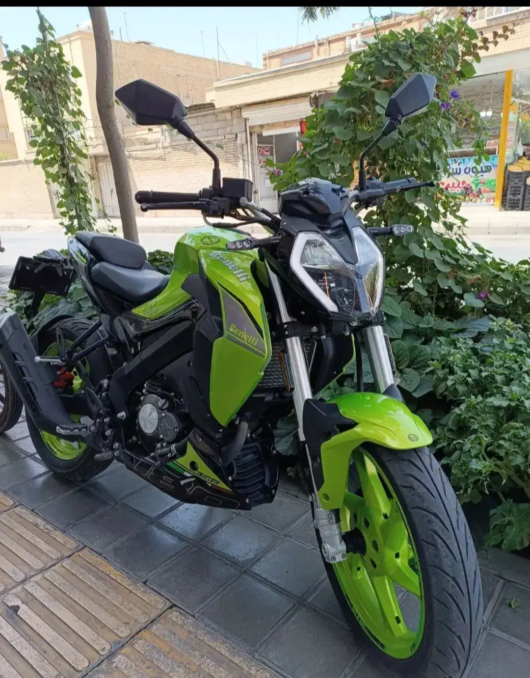 موتورسیکلت بنلی 180s بسیار تمیز وخوشرنگ|موتورسیکلت|بندرعباس, |دیوار