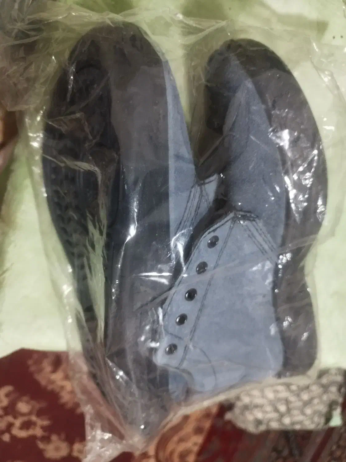 کفش کوهستان نو نو|کیف، کفش، کمربند|قم, شاه ابراهیم|دیوار