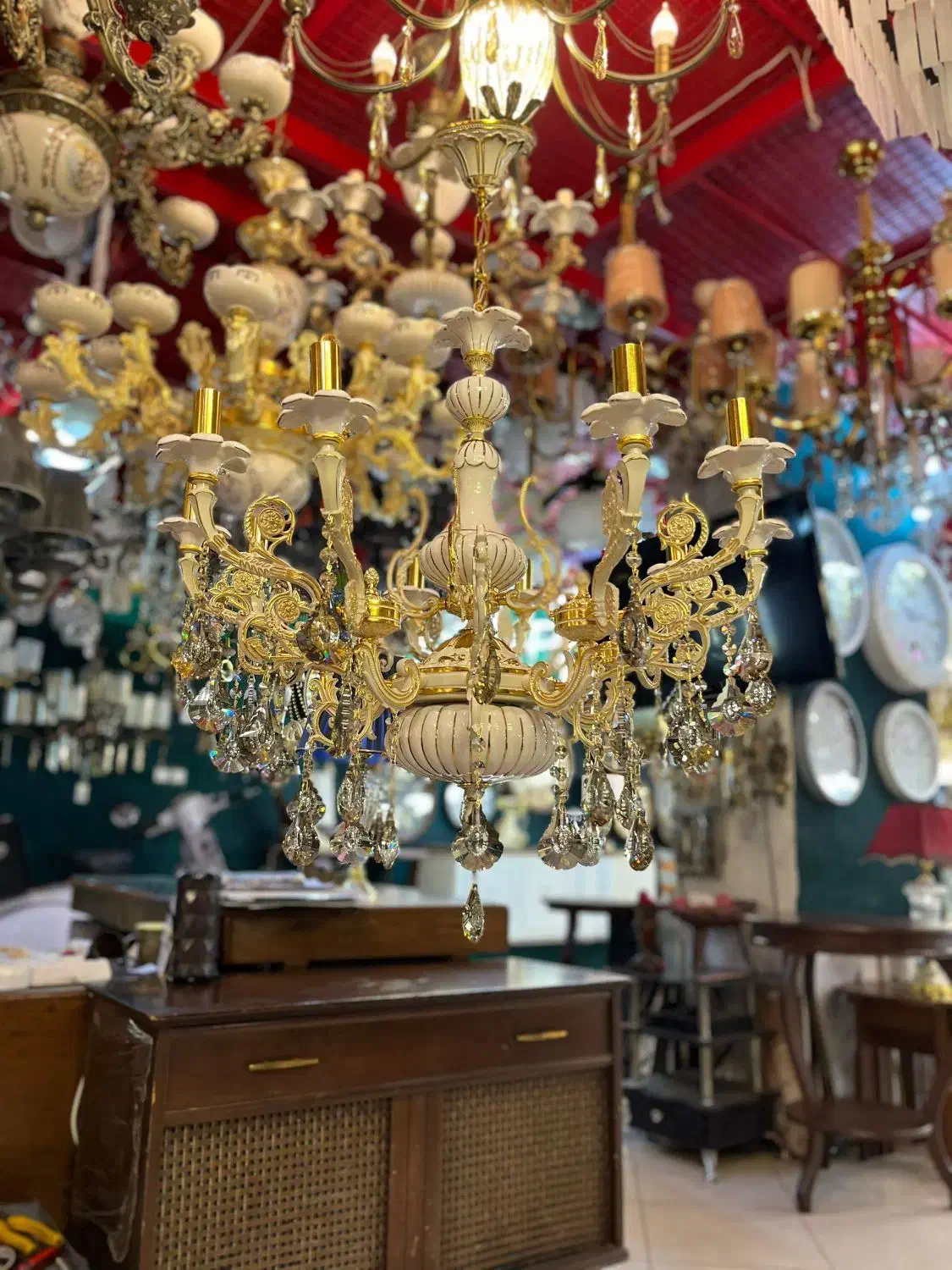 لوستر سرامیکی ۱۰ شعله|لوستر و چراغ آویز|قشم, |دیوار