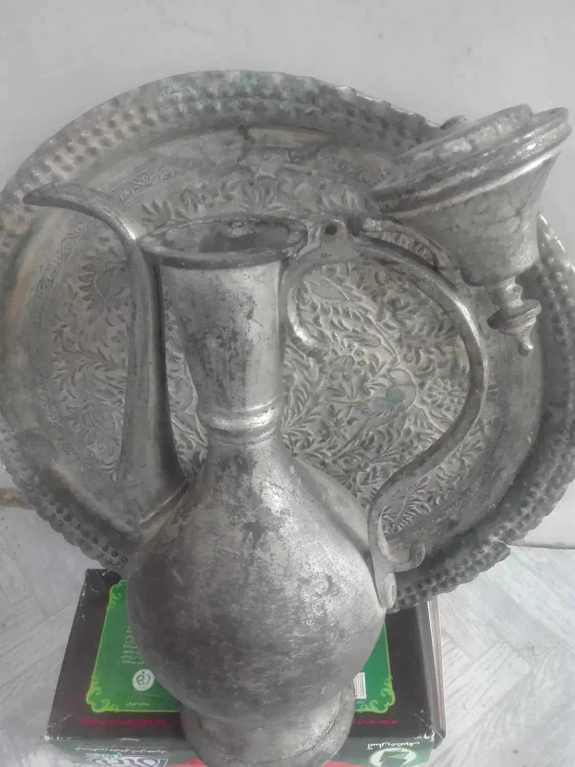 فروش گلاب پاش و سینی مسی قدیمی|کلکسیون اشیاء عتیقه|شیراز, محمدیه|دیوار