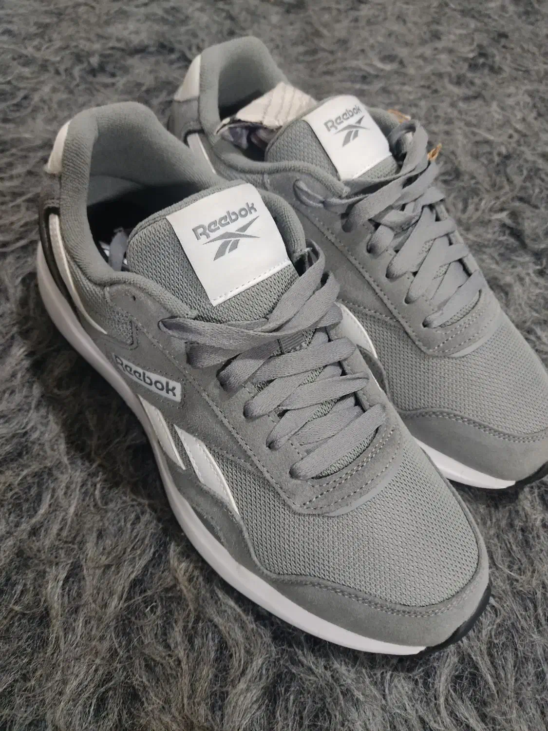 کتونی ریبوک اصلی|کیف، کفش، کمربند|اسلامشهر, ایرین|دیوار