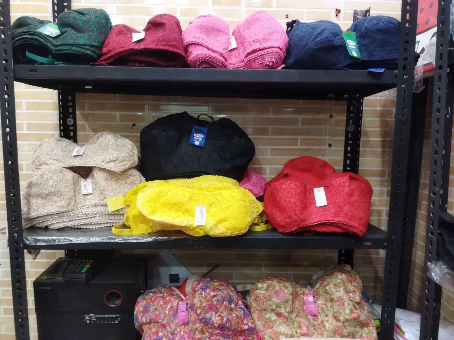 سوتین دانه ای۵۰|لباس|لنگرود, |دیوار