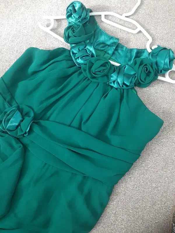 لباس بلند مجلسی|لباس|دهلران, |دیوار