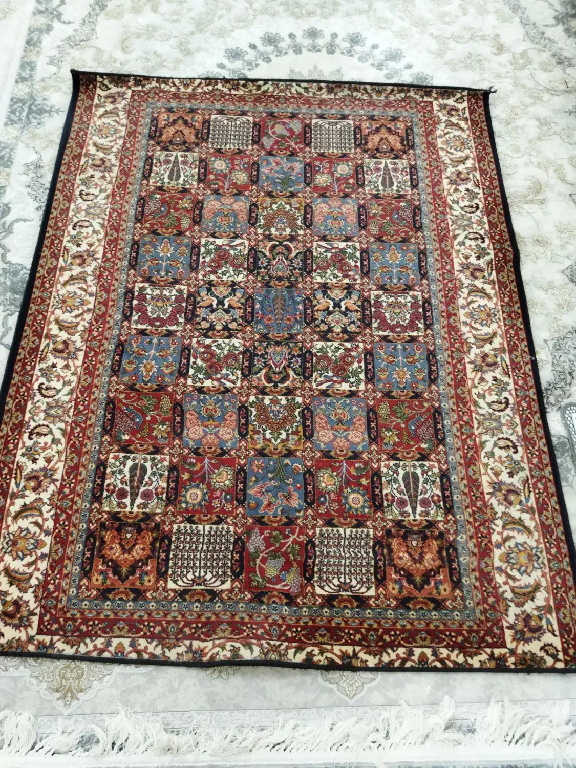 فرش|فرش|اسلام‌شهر, باغ فیض|دیوار