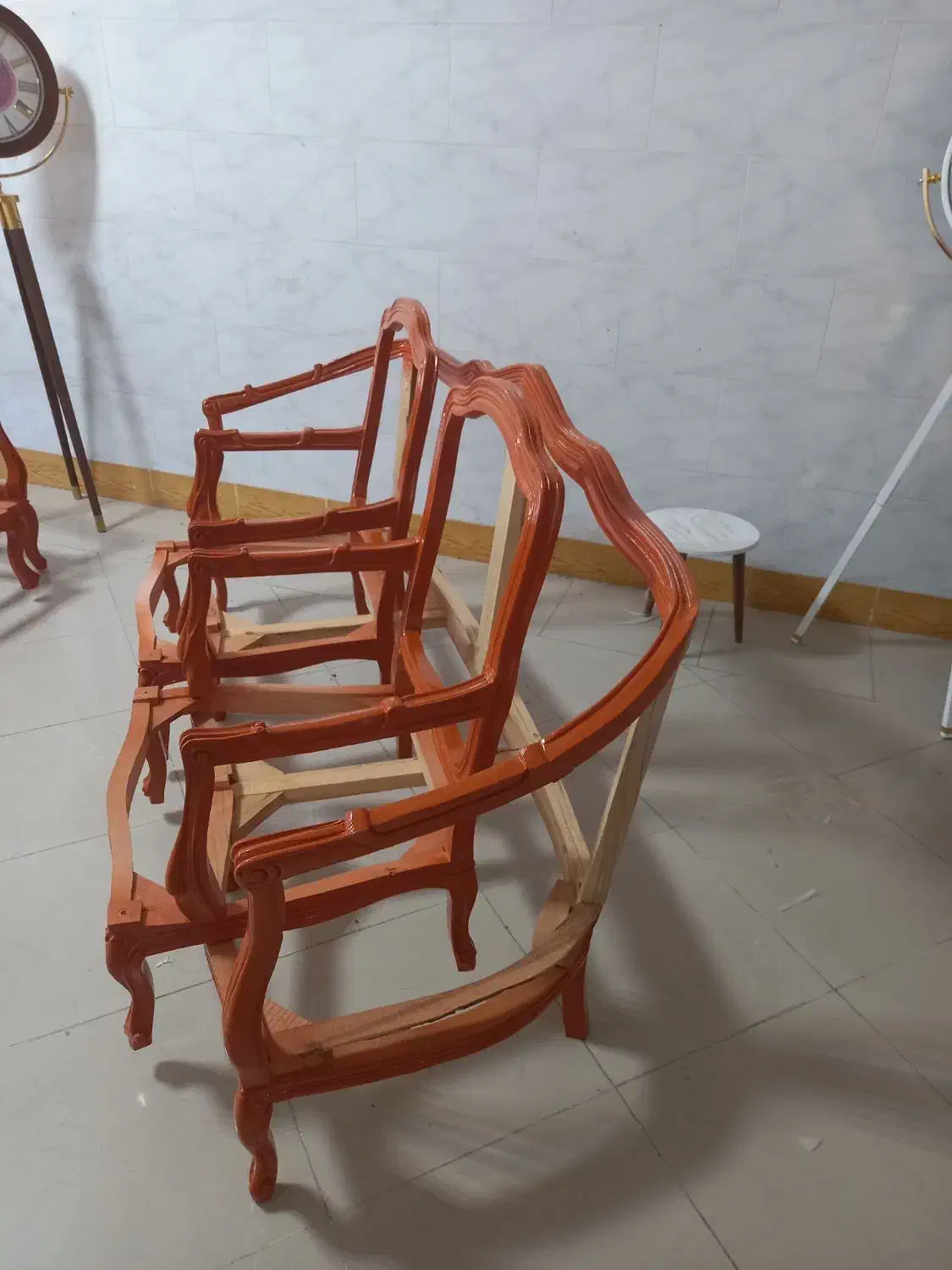 کمد،کابینت،رنگکاری مصنوعات چوبی تعمیر مبل|خدمات پیشه و مهارت|بیرجند, |دیوار