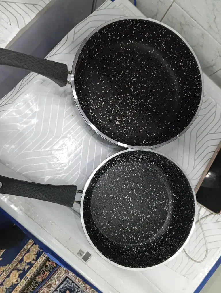 ماهیتابه تفلون ۳تیکه و قابلمه های روحی ۴تیکه|ظروف پختوپز|آمل, |دیوار