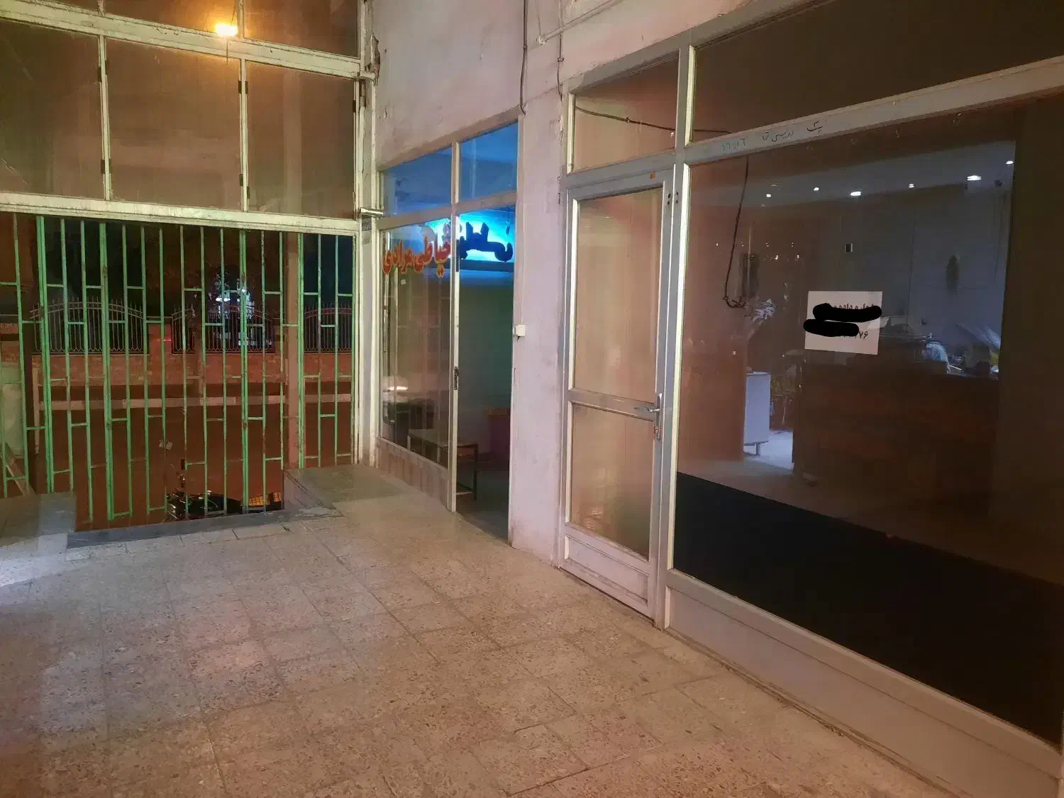 اجاره یک واحد تجاری ( پاساژ رفیع )|اجارهٔ مغازه و غرفه|بیجار, |دیوار