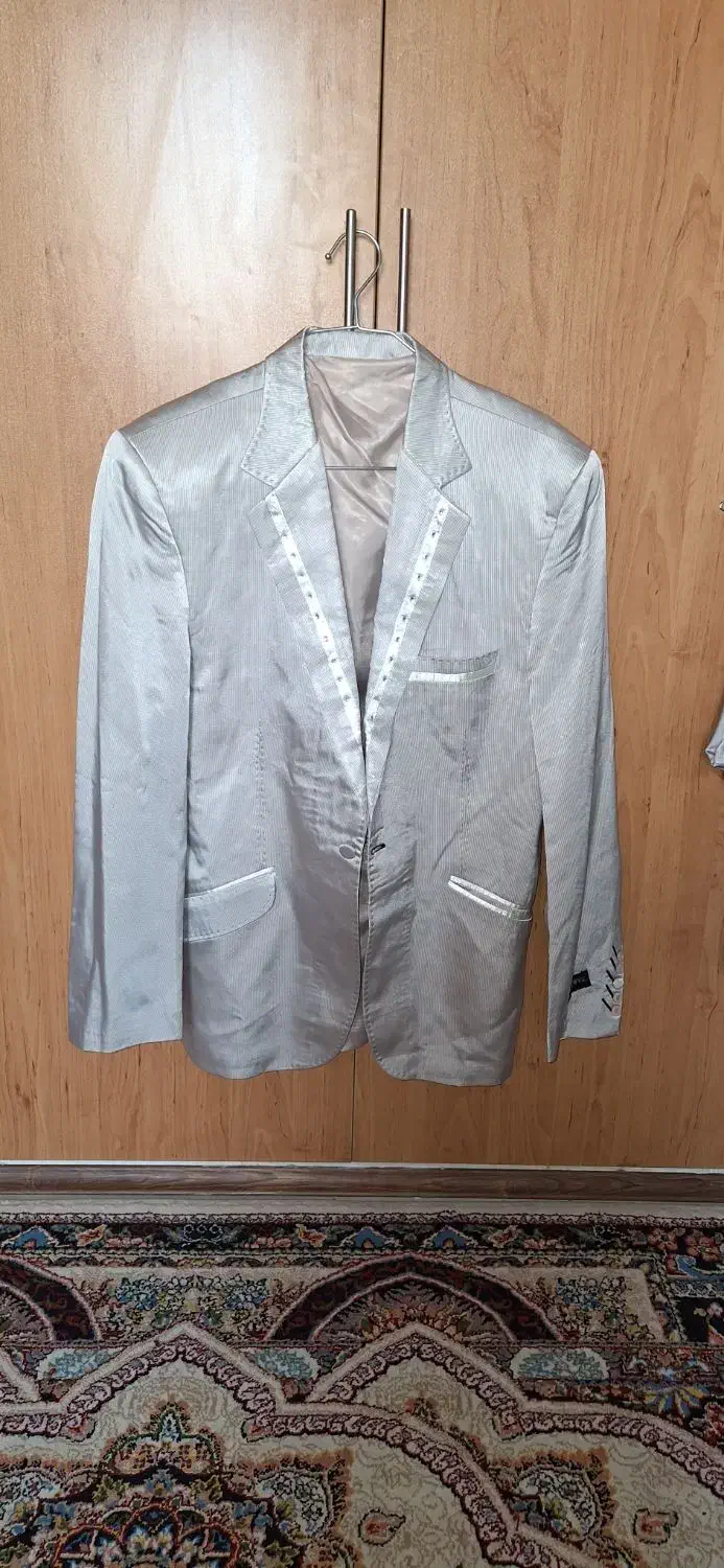 لباس مردانه|لباس|شیراز, آبیاری|دیوار