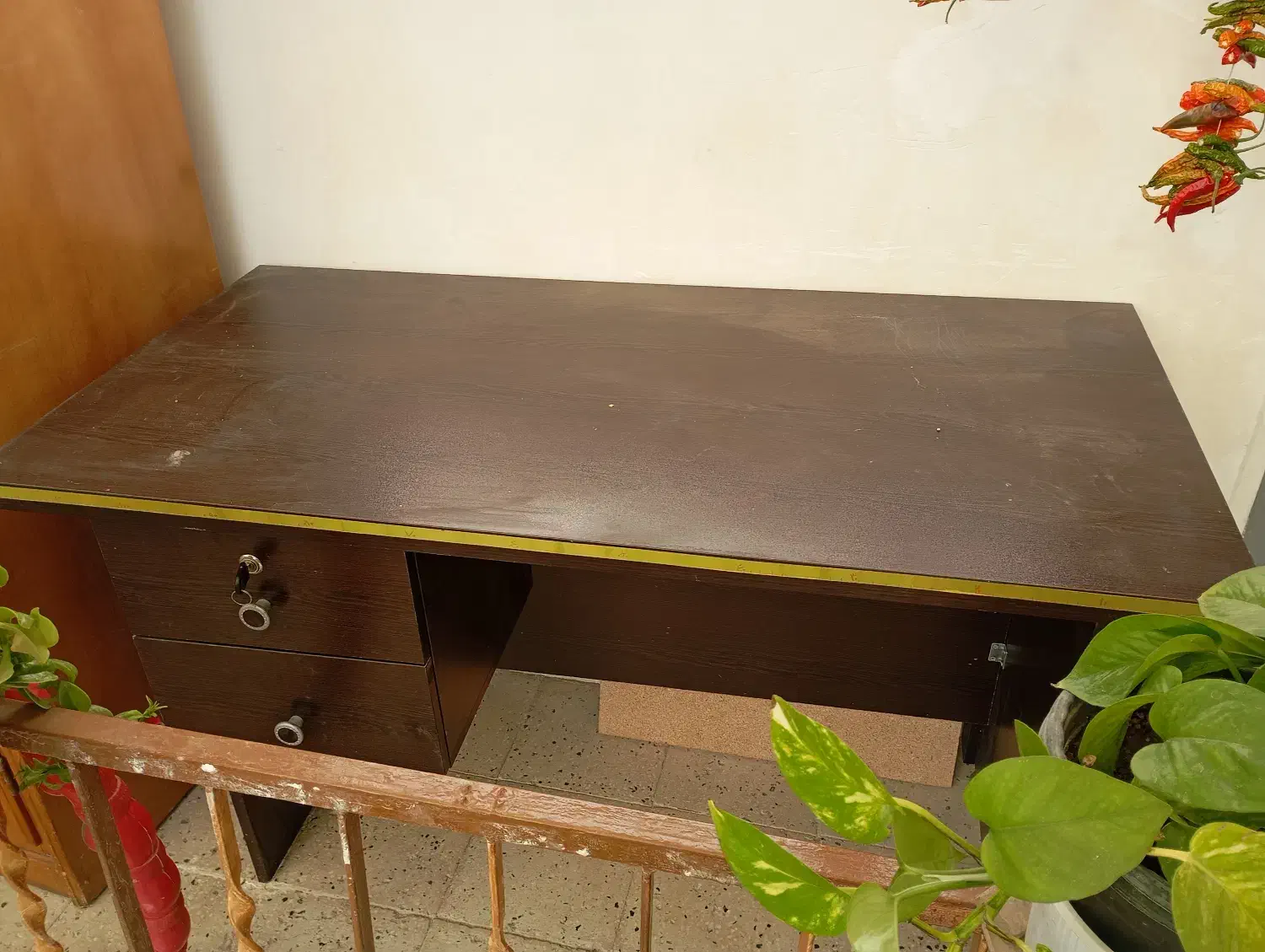 میز تحریر و کامپیوتر|میز تحریر و کامپیوتر|قزوین, |دیوار