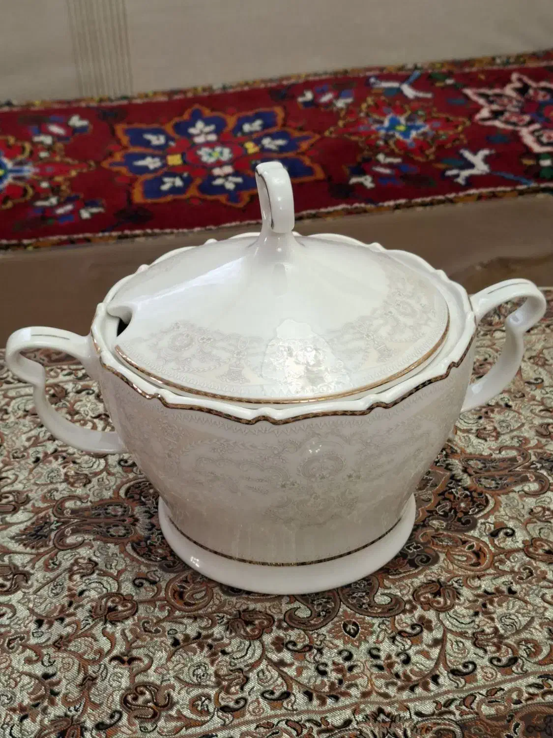 سوفله خوری|ظروف سرو و پذیرایی|میانه, |دیوار