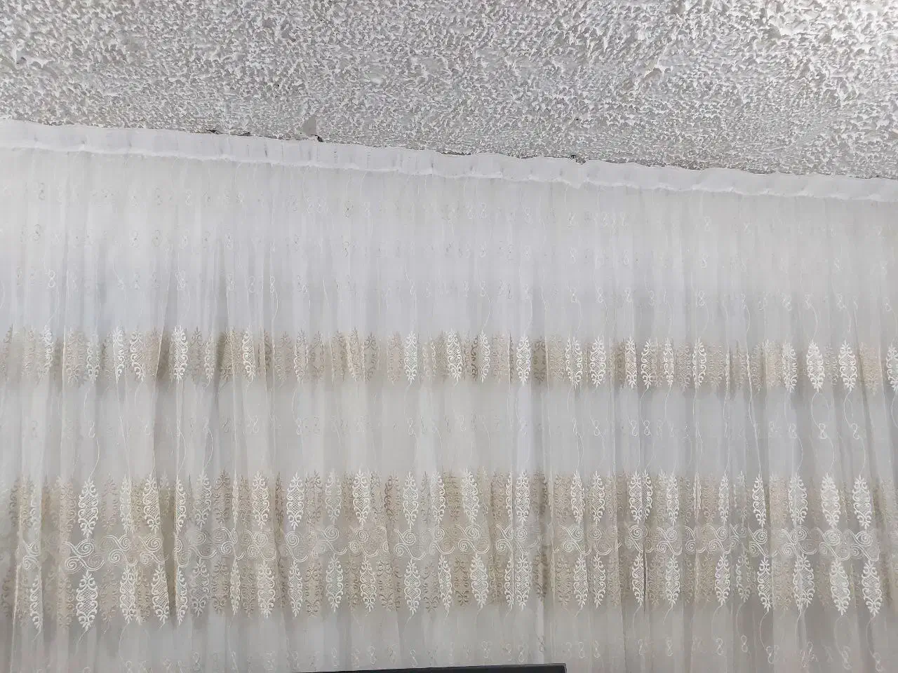 پرده گیپور|پرده، رانر، رومیزی|تهران, قصر فیروزه ۱|دیوار