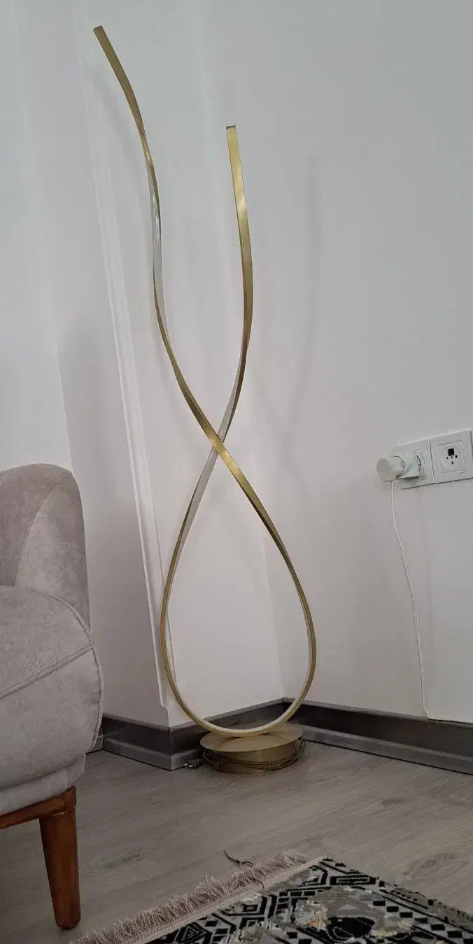 آباژور ایستاده|چراغ خواب و آباژور|قم, شاه سید علی|دیوار