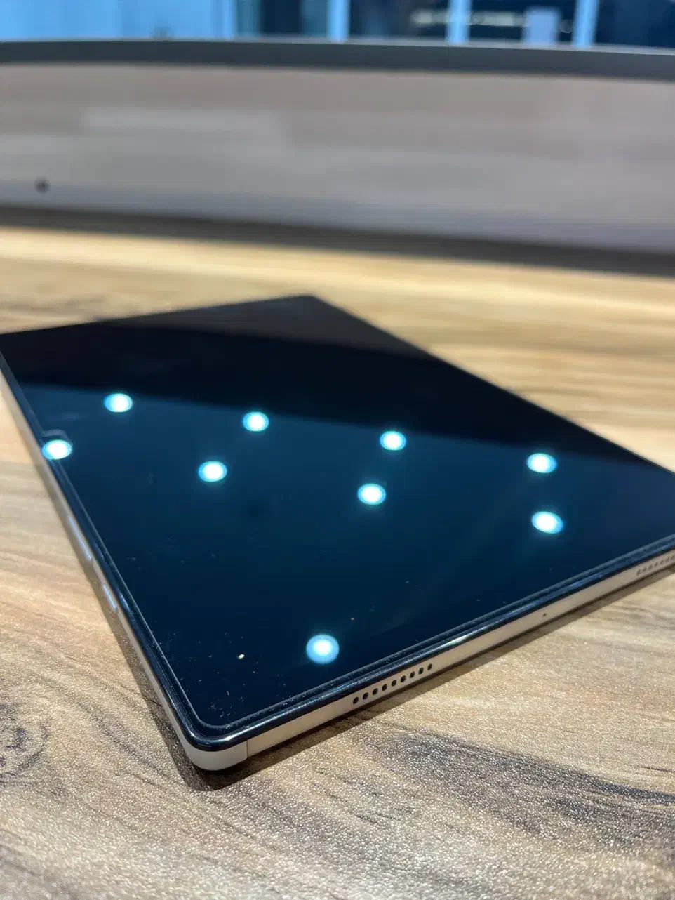 تبلت A8 سامسونگ بسیار تمیز|تبلت|قم, بنیاد|دیوار