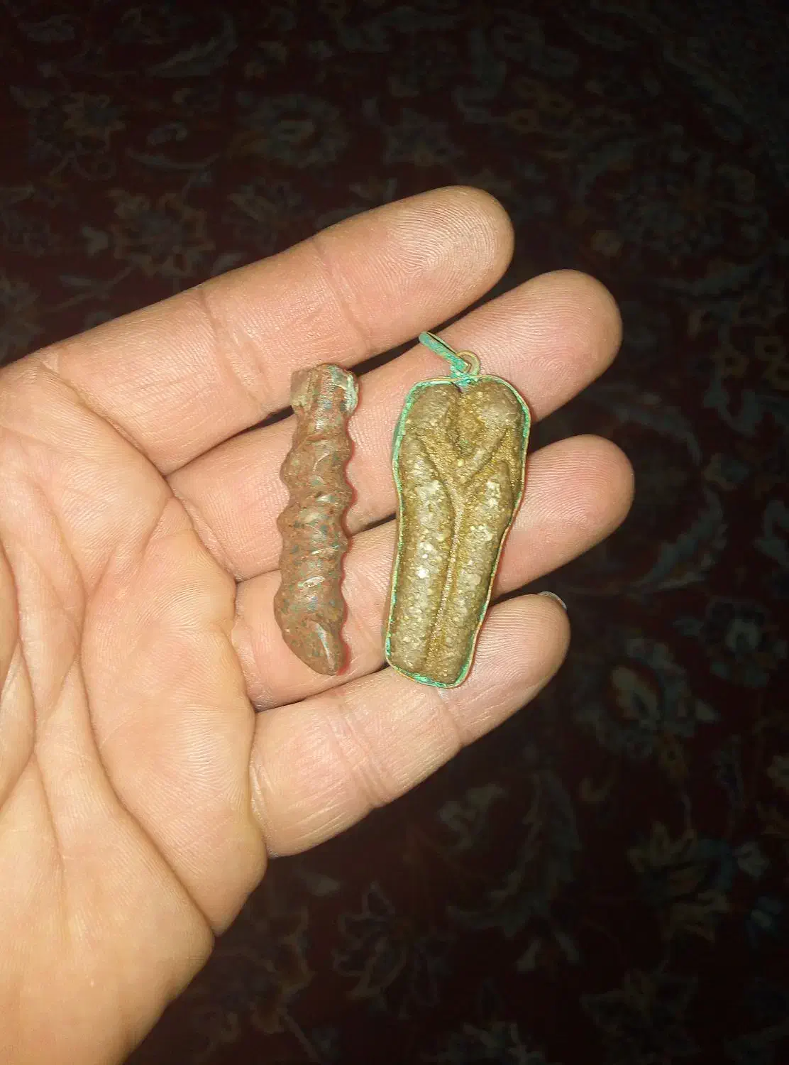 مهره های قدیمی|جواهرات|جیرفت, |دیوار