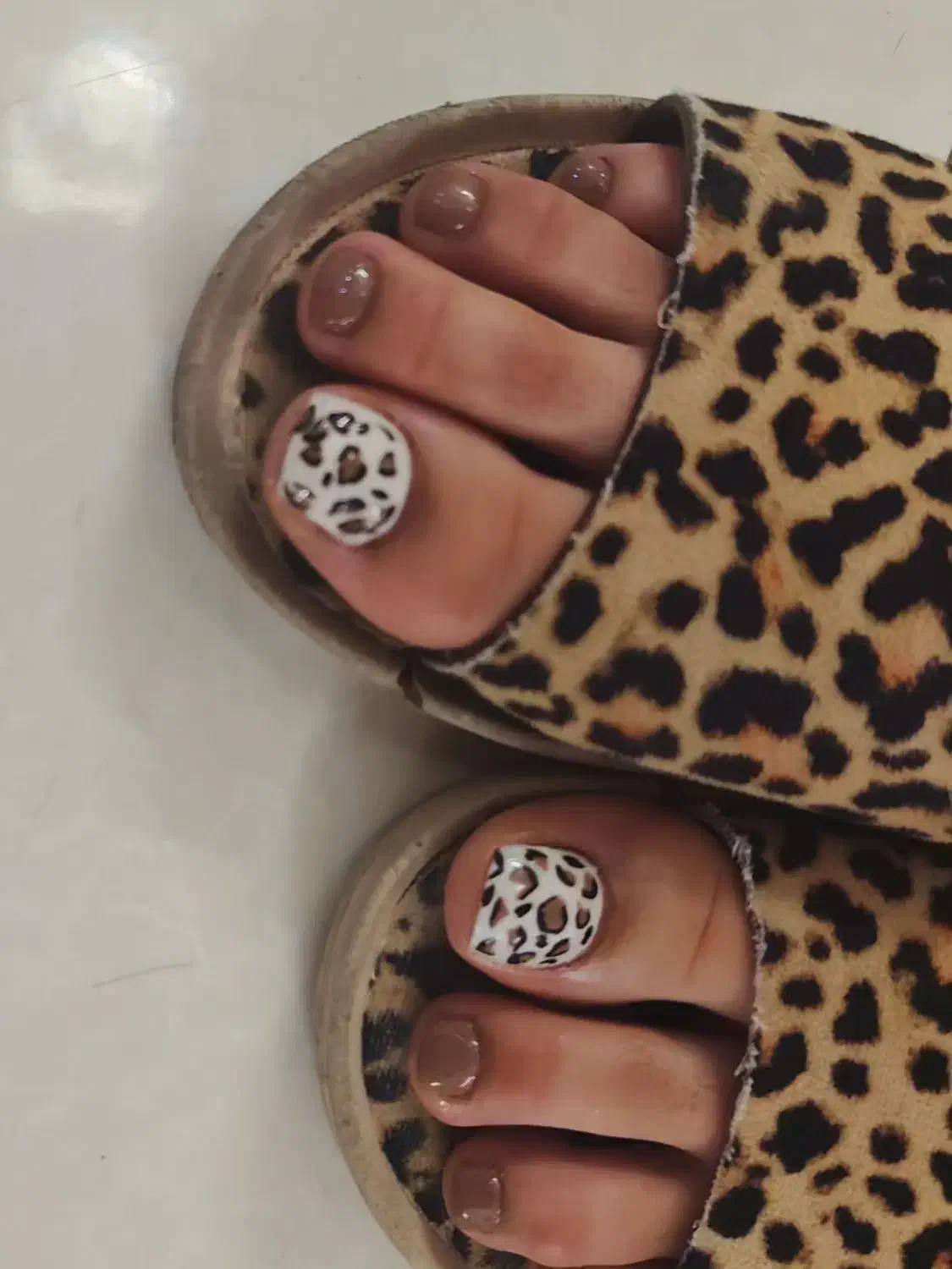 تخفیف ویژه کاشت ناخن فقط هزینه ی مواد|خدمات آرایشگری و زیبایی|خرمدره, |دیوار